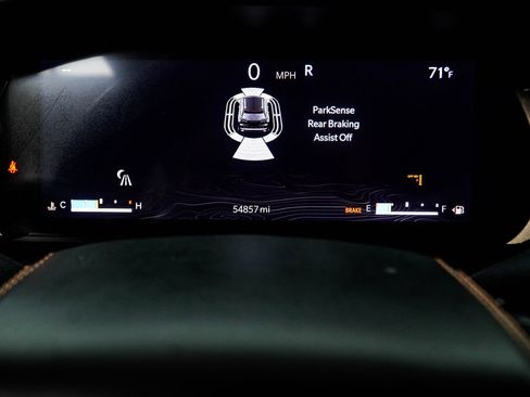 Used 2022 Jeep Grand Cherokee Summit AWD/4WD image 36