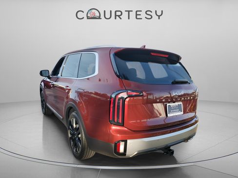 Certified 2023 Kia Telluride SX image 2