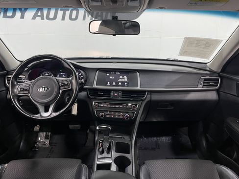 Used 2018 Kia Optima S w/ Panoramic Sunroof Package FWD image 17