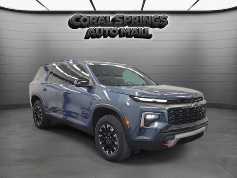 Used 2025 Chevrolet Traverse Z71 w/ Enhanced Driving Package AWD/4WD image 1