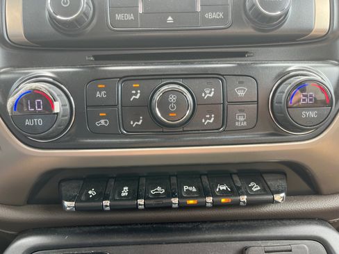 Used 2018 GMC Sierra 1500 Denali RWD image 15