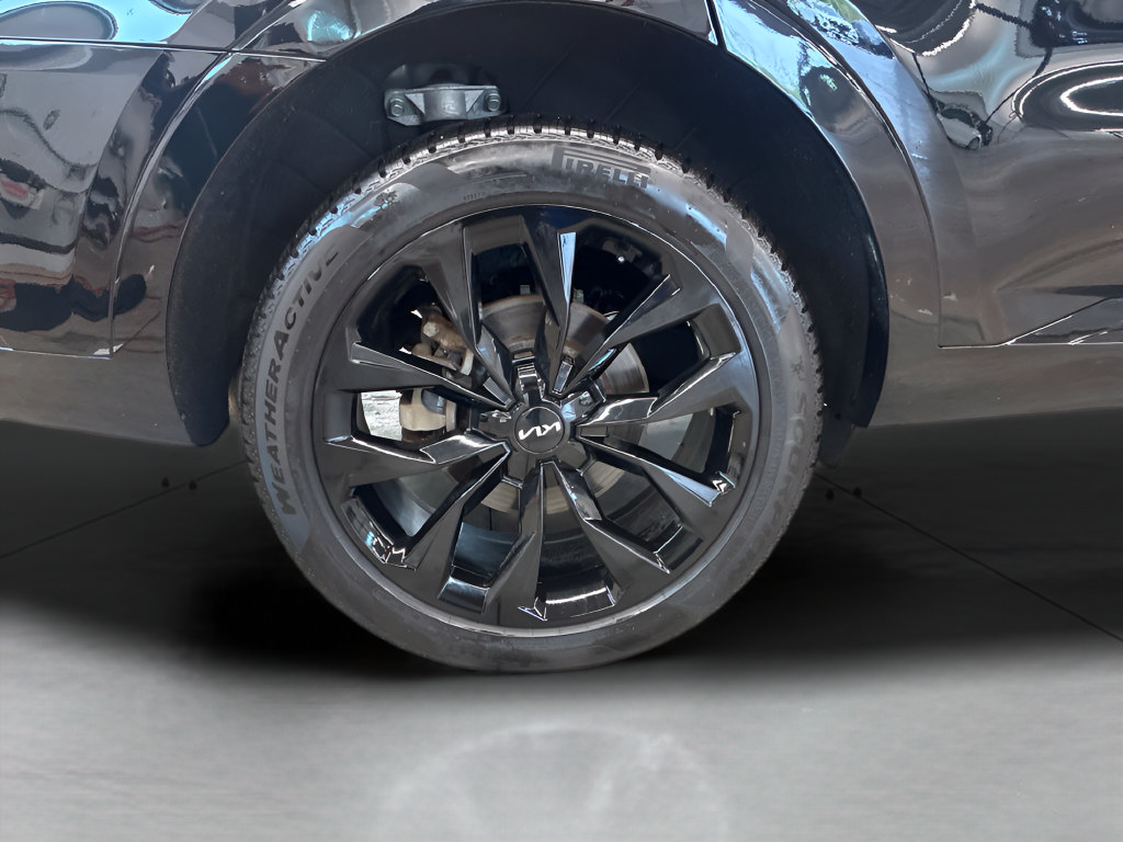 Certified 2023 Kia Sorento SX AWD/4WD image 31