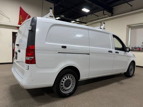 Used 2021 Mercedes-Benz Metris image 16