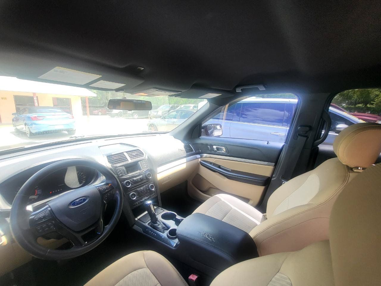 Used 2017 Ford Explorer FWD image 27