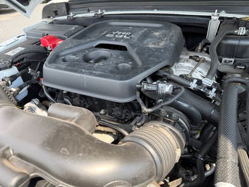 Used 2018 Jeep Wrangler Rubicon AWD/4WD image 22