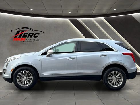 Used 2017 Cadillac XT5 Luxury w/ Driver Awareness Package AWD/4WD image 7