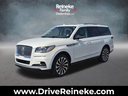 Used 2024 Lincoln Navigator Reserve AWD/4WD image 1