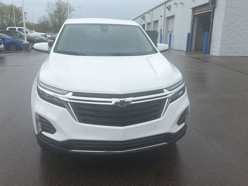 Used 2024 Chevrolet Equinox LT w/ LPO, Floor Liner Package AWD/4WD image 8