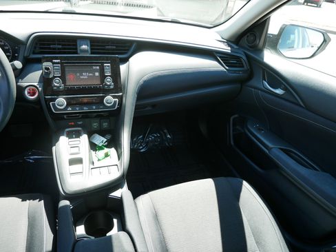Used 2019 Honda Insight LX image 11