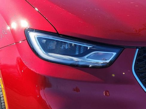 New 2026 Chrysler Pacifica Select image 16