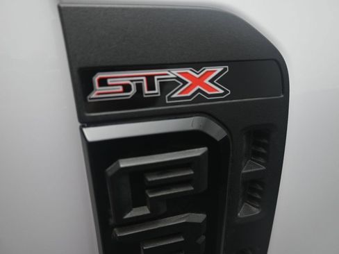 Used 2026 Ford F350 XLT image 5