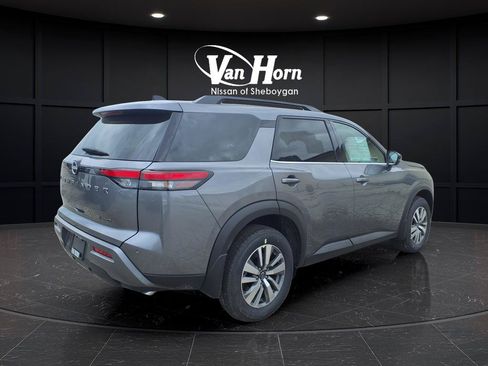 New 2026 Nissan Pathfinder SL AWD/4WD image 6