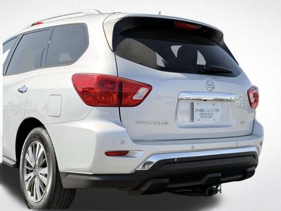 Used 2019 Nissan Pathfinder SL
