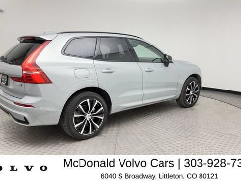 Certified 2025 Volvo XC60 B5 Plus AWD/4WD image 2