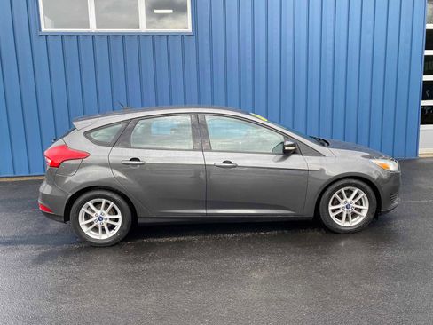 Used 2015 Ford Focus SE image 14