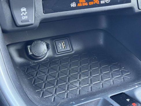 Certified 2023 Toyota RAV4 LE AWD/4WD image 16