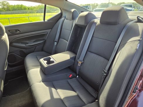 Used 2024 Nissan Altima 2.5 SV FWD image 24