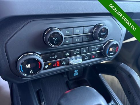 Used 2025 Ford Bronco Raptor AWD/4WD image 36