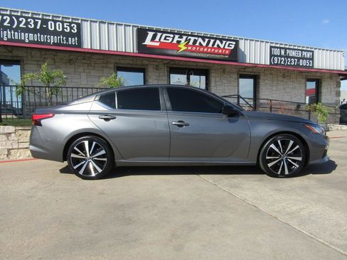 Used 2022 Nissan Altima 2.5 SR image 5