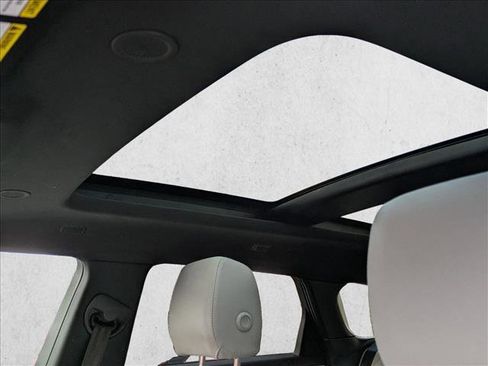 Certified 2026 Land Rover Range Rover Evoque S image 16