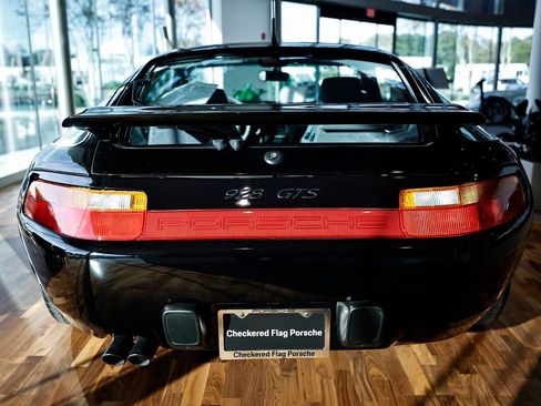 Used 1994 Porsche 928 GTS RWD image 2