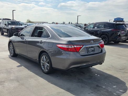 Used 2016 Toyota Camry SE FWD image 7