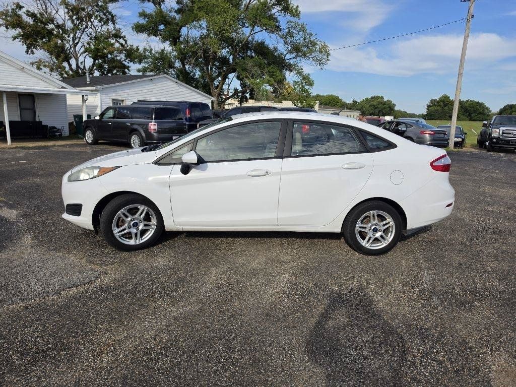 Used 2017 Ford Fiesta SE FWD image 8