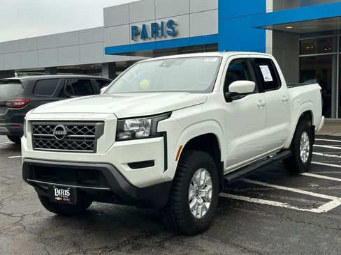 Used 2022 Nissan Frontier SV w/ Technology Package AWD/4WD image 3