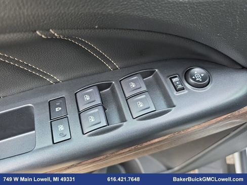 Used 2022 GMC Canyon Denali image 27