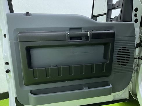 Used 2016 Ford F250 XL w/ Power Equipment Group image 15