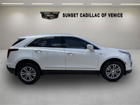 Certified 2023 Cadillac XT5 Premium Luxury FWD image 2