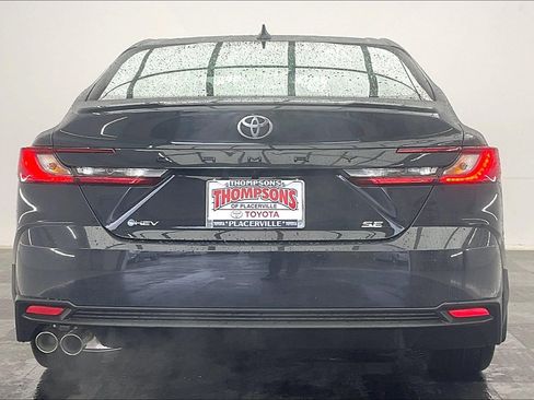 New 2026 Toyota Camry SE FWD image 3