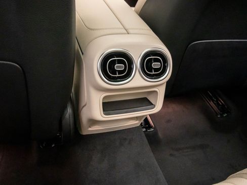 New 2026 Mercedes-Benz GLC 300 GLC 300 image 21