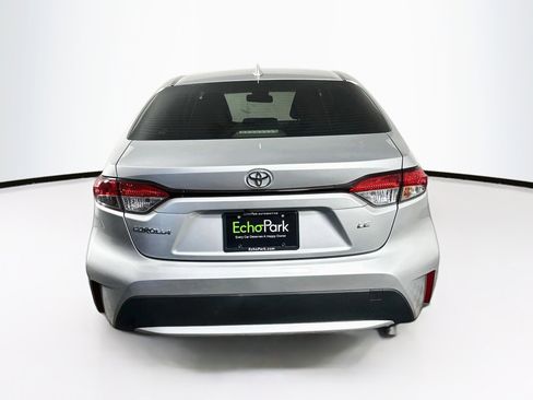 Used 2020 Toyota Corolla LE FWD image 7