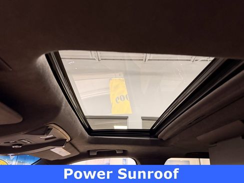 Used 2019 Cadillac Escalade Platinum image 32