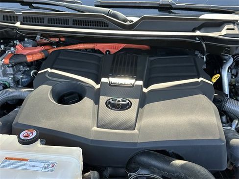 Used 2023 Toyota Tundra Limited image 35