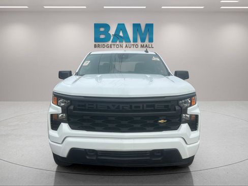 Used 2022 Chevrolet Silverado 1500 Custom w/ LPO, Dark Essentials Package image 2