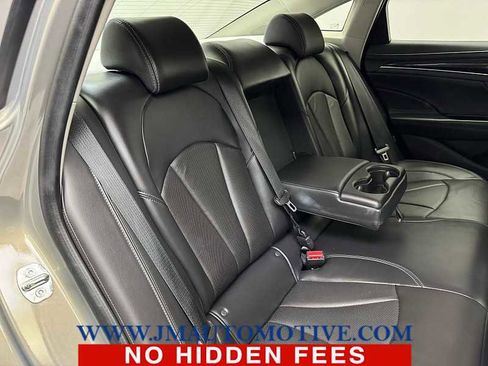 Used 2019 Buick LaCrosse Essence w/ Sights and Sounds Package image 18