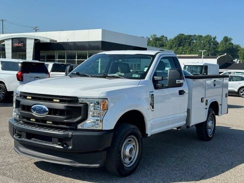 Used 2022 Ford F250 XL w/ Power Equipment Group AWD/4WD image 2