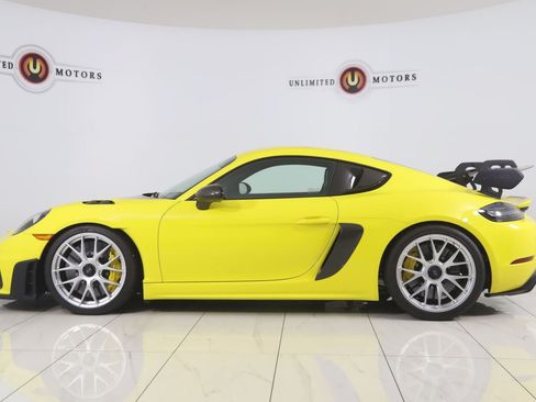 Used 2025 Porsche 718 Cayman GT4 RS w/ Weissach Package RWD image 36