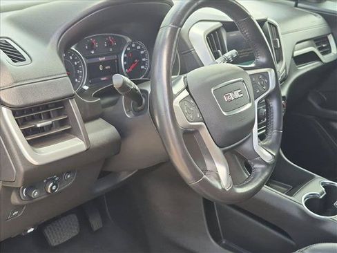 Used 2022 GMC Terrain SLT FWD image 10