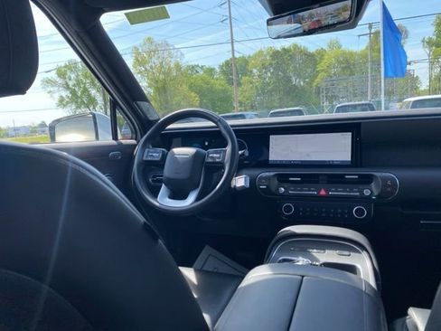 Used 2026 Hyundai Palisade Calligraphy image 14