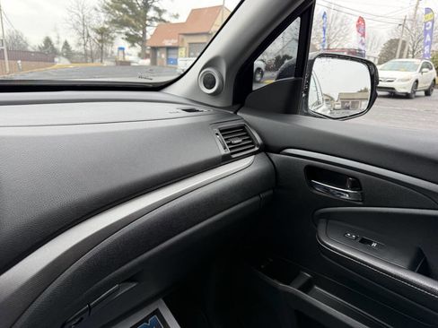 Used 2022 Honda Ridgeline Sport image 16