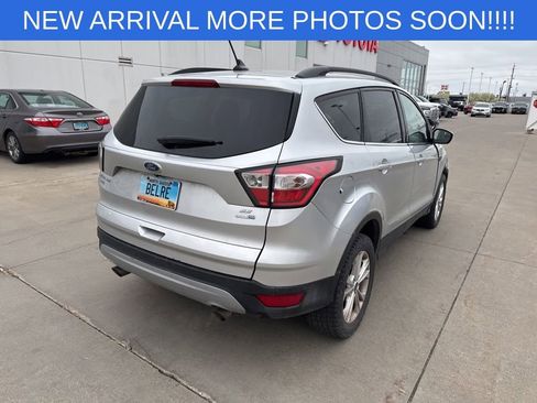 Used 2018 Ford Escape SE w/ SE Sync 3 Package AWD/4WD image 8