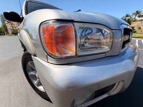 Used 2003 Nissan Pathfinder SE w/ SE Popular Pkg image 12
