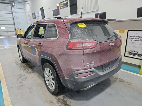 Used 2016 Jeep Cherokee Limited image 4