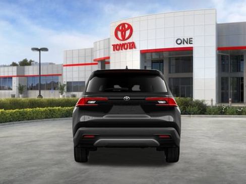 New 2026 Toyota Grand Highlander Limited image 9