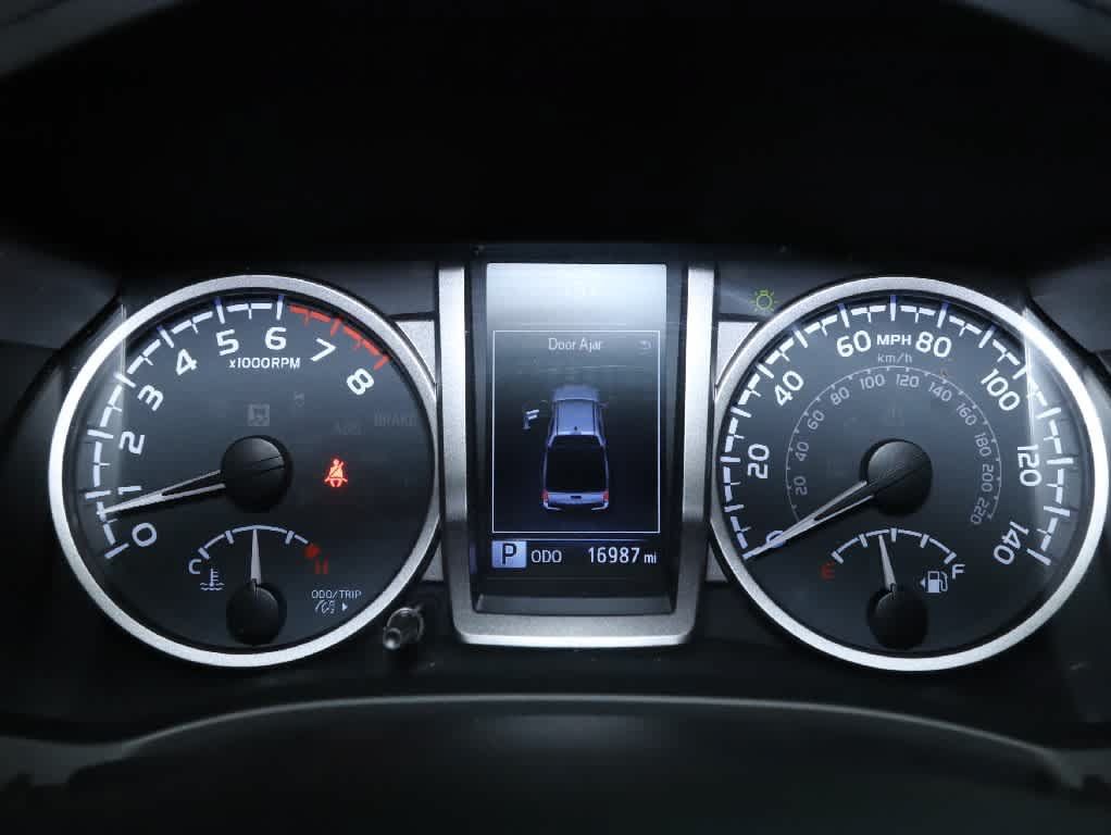 Certified 2023 Toyota Tacoma SR5 AWD/4WD image 24