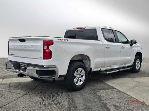 Used 2025 Chevrolet Silverado 1500 LT w/ Convenience Package II image 3