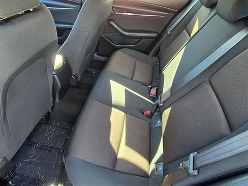 Used 2021 MAZDA MAZDA3 s image 9